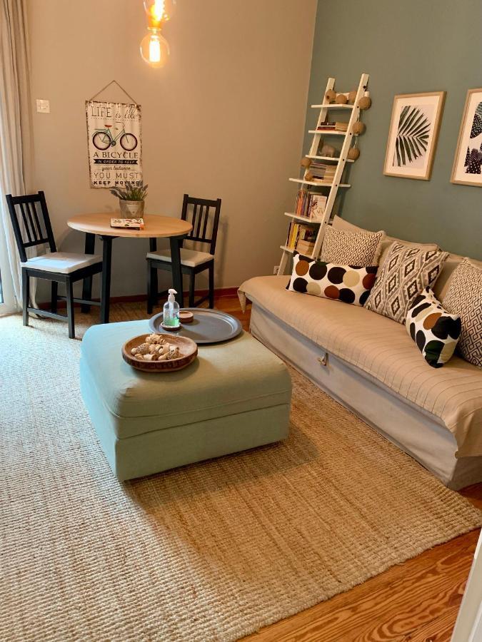 Your "Home Away From Home" In Acropolis アテネ エクステリア 写真