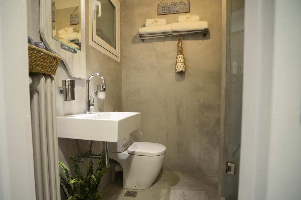 Your "Home Away From Home" In Acropolis アテネ エクステリア 写真