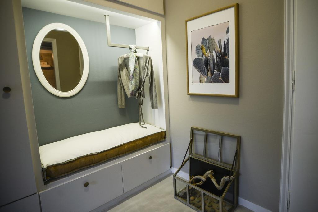 Your "Home Away From Home" In Acropolis アテネ エクステリア 写真